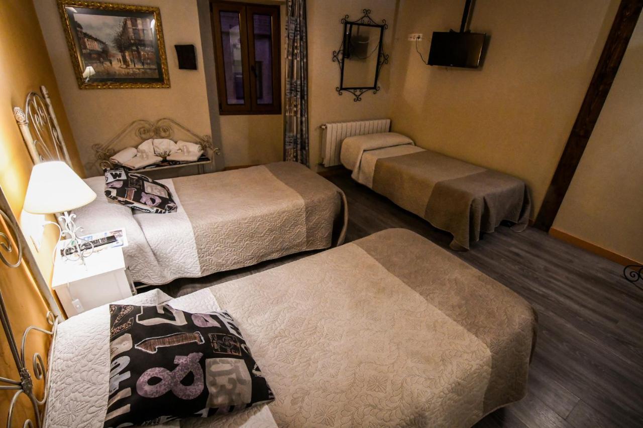 Acienleguas Hostel Castrojeriz Εξωτερικό φωτογραφία